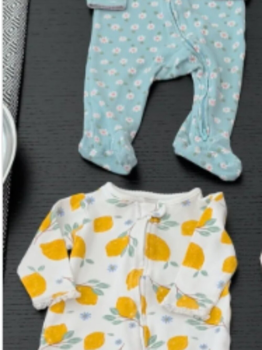 2 Piece Lot Baby Girl 6M Carter's Lemon Print Onesie Footie Daisy Print Bodysuit